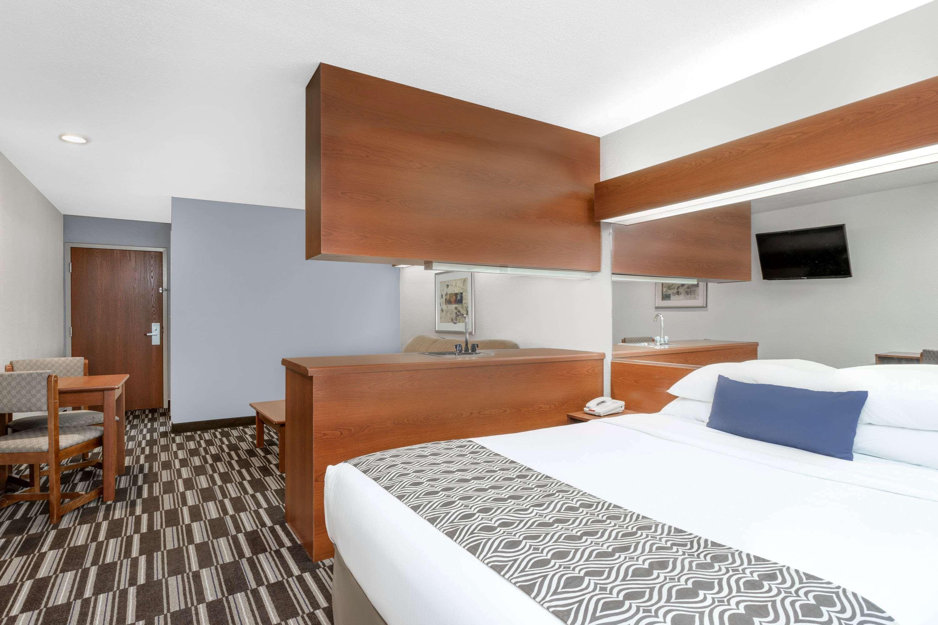 Microtel Inn & Suites By Wyndham Bremen Εξωτερικό φωτογραφία